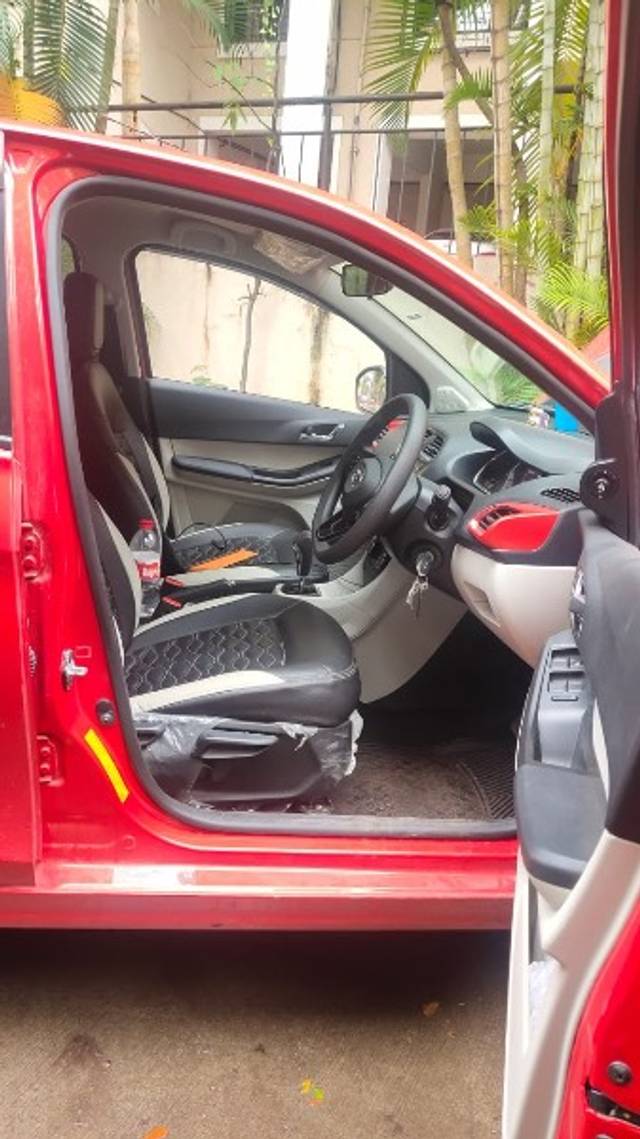 https://images10.gaadi.com/usedgaadi-sellcar/UsedCar/e5651857a/8e53b7a0-c833-4f85-9892-839434a32f09.jpeg?imwidth=6402