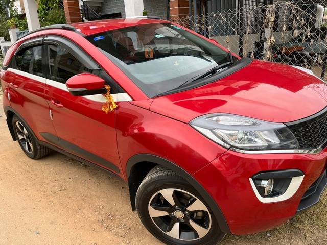https://images10.gaadi.com/usedgaadi-sellcar/UsedCar/e5652f32a/89548726-7953-4702-86b6-2bd7e72772e4.jpeg?imwidth=6401
