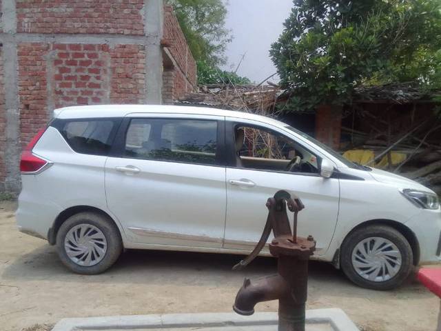 https://images10.gaadi.com/usedgaadi-sellcar/UsedCar/e565553ba/0d6d86cb-92cf-4ddc-8111-b648c9025de2.jpg?imwidth=6401