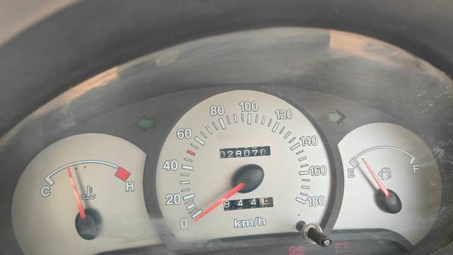 https://images10.gaadi.com/usedgaadi-sellcar/UsedCar/e565706ea/bbe1c8a3-c45c-46ac-8419-d9feb3dfa6ef.jpg?imwidth=6401