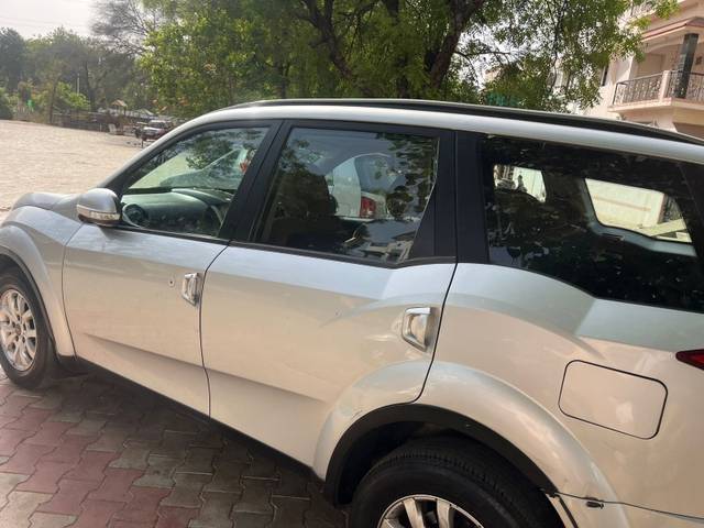 https://images10.gaadi.com/usedgaadi-sellcar/UsedCar/e565a398a/d01ae5b1-02ff-4e53-a830-9d23a12a14d3.jpeg?imwidth=6402