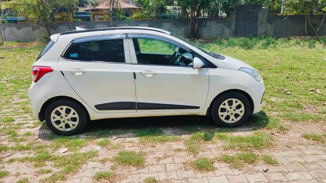 https://images10.gaadi.com/usedgaadi-sellcar/UsedCar/e565b6b1a/40072c5d-d51f-4bc9-a306-1ba55b335795.jpg?imwidth=6401
