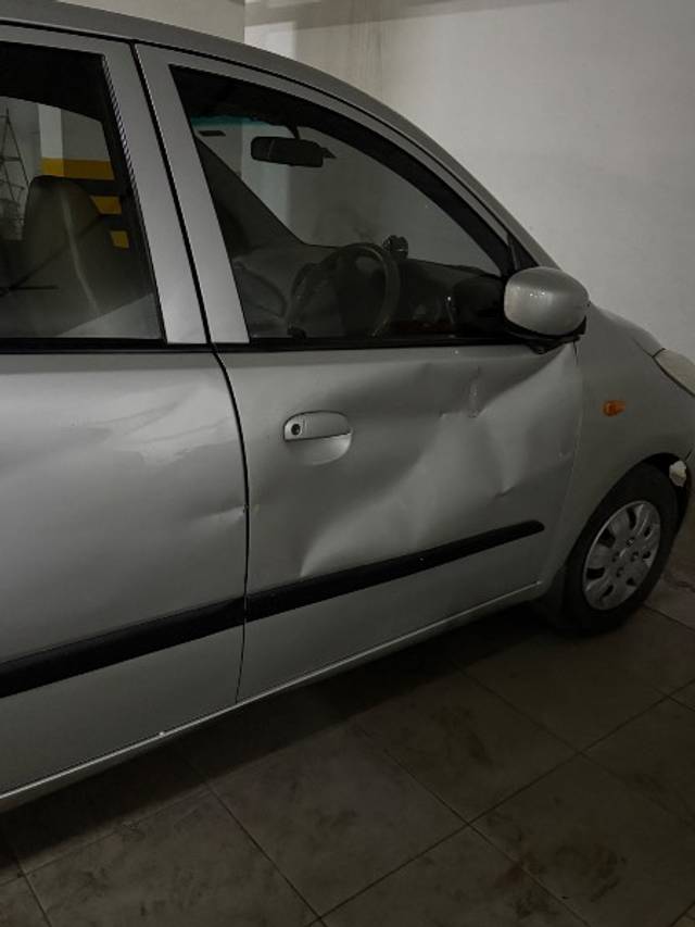 https://images10.gaadi.com/usedgaadi-sellcar/UsedCar/e56603cda/65a65503-405a-40fb-8c26-1be611803fb0.jpeg?imwidth=6402