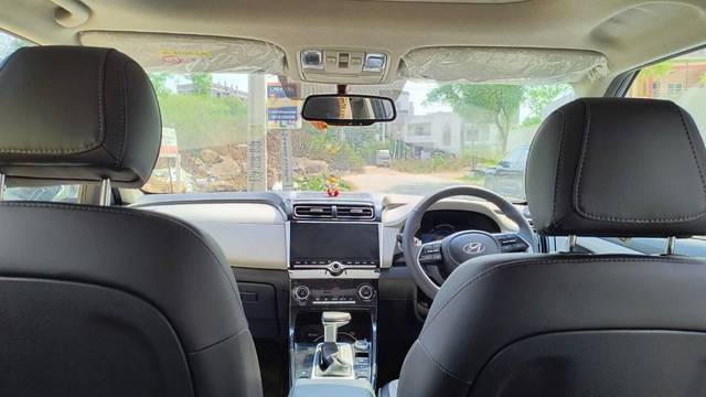 https://images10.gaadi.com/usedgaadi-sellcar/UsedCar/e5669375a/a2769080-a5cc-423f-b9bb-98bb3bc11ab4.jpeg?imwidth=6402