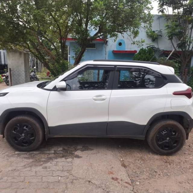 https://images10.gaadi.com/usedgaadi-sellcar/UsedCar/e56705a4a/8a59dc74-c89b-445c-bb10-a16fcd2baa36.jpg?imwidth=6402
