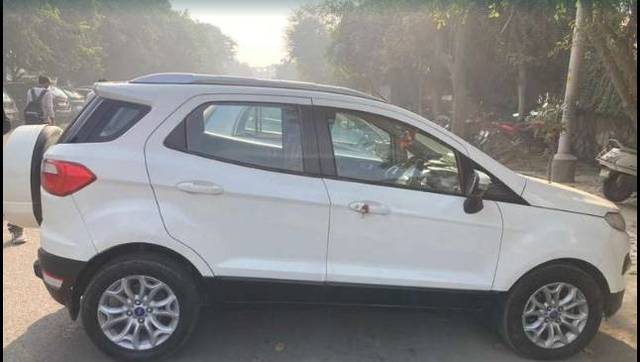 https://images10.gaadi.com/usedgaadi-sellcar/UsedCar/e56766d4a/0607b0b7-4443-4b71-badc-d74c72bd6a2d.png?imwidth=6401