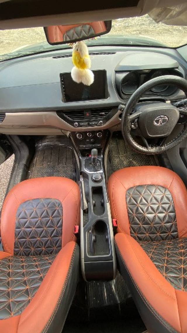 https://images10.gaadi.com/usedgaadi-sellcar/UsedCar/e5677c44a/7bcbb70b-3426-4c9a-ab84-9055abe7e62f.jpeg?imwidth=6401