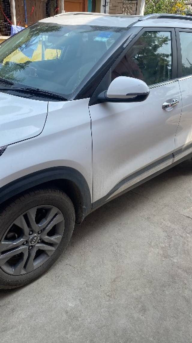 https://images10.gaadi.com/usedgaadi-sellcar/UsedCar/e567d962a/c1446633-1d58-4a93-8cc6-761475618928.jpeg?imwidth=6400