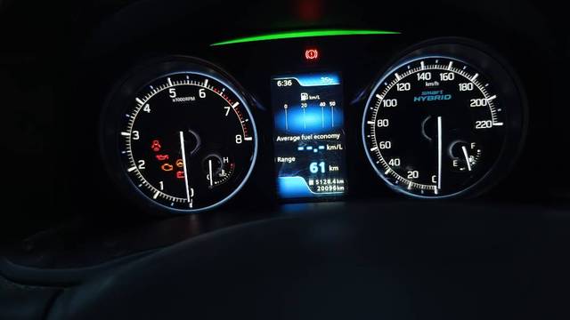 https://images10.gaadi.com/usedgaadi-sellcar/UsedCar/e568095da/8e39a69b-3e9d-4d9b-b43b-fcad98cc394b.jpg?imwidth=6402