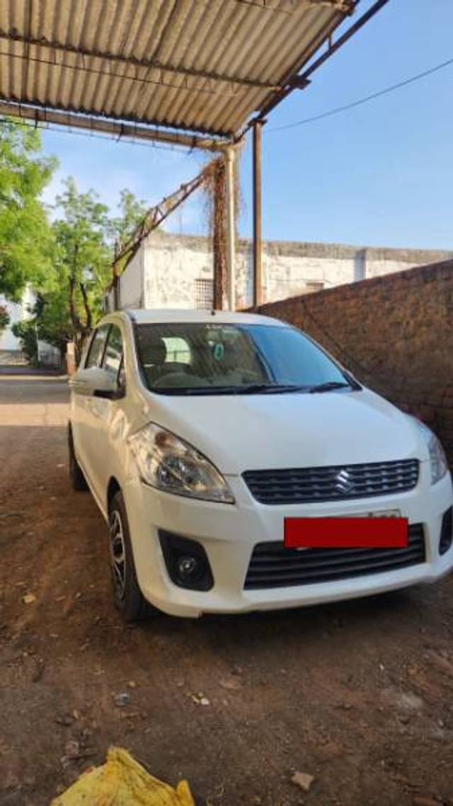 https://images10.gaadi.com/usedgaadi-sellcar/UsedCar/e5686ce1a/eb644749-9eec-4d23-b270-623ec0d10067.jpg?imwidth=6400