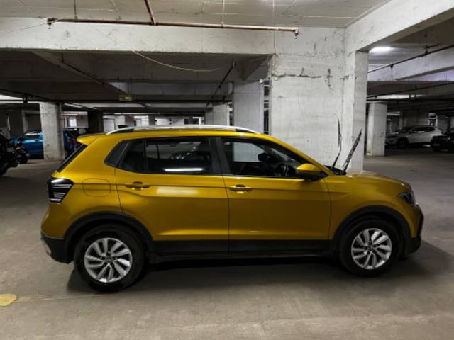 https://images10.gaadi.com/usedgaadi-sellcar/UsedCar/e5689020a/e31fd556-55fb-4681-b669-7c7b5a6fdbb1.jpeg?imwidth=6401