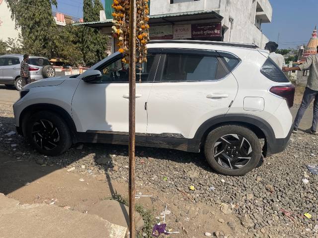 https://images10.gaadi.com/usedgaadi-sellcar/UsedCar/e568c32da/f791e999-de5c-4241-8683-58daea900129.jpeg?imwidth=6401