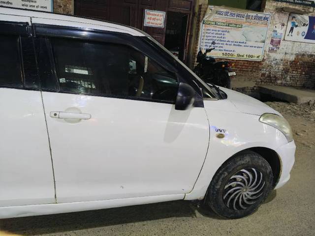 https://images10.gaadi.com/usedgaadi-sellcar/UsedCar/e568f10fa/d0d5b33b-121d-4a8e-9cc7-52275c43732e.jpg?imwidth=6401