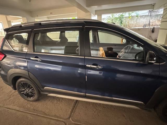 https://images10.gaadi.com/usedgaadi-sellcar/UsedCar/e5690297a/12f693f5-8a0a-4a2f-89d6-81140a49e2a2.jpeg?imwidth=6402
