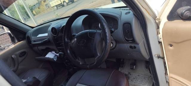 https://images10.gaadi.com/usedgaadi-sellcar/UsedCar/e569b823a/0f3cec86-8fc6-4203-b220-62a9c4f58a6d.jpeg?imwidth=6402