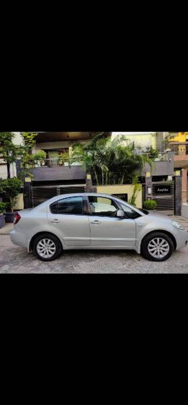 https://images10.gaadi.com/usedgaadi-sellcar/UsedCar/e569e4baa/7a64bb58-7781-40d8-9ee6-502a11536b45.jpg?imwidth=6400