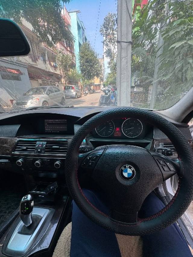 https://images10.gaadi.com/usedgaadi-sellcar/UsedCar/e56a118ba/a9c5c95b-f836-4215-aacb-59b7efce519c.jpeg?imwidth=6401