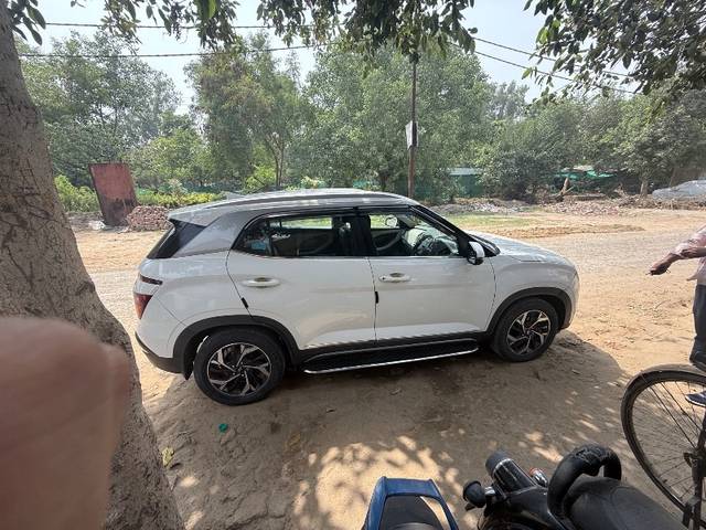 https://images10.gaadi.com/usedgaadi-sellcar/UsedCar/e56a2afea/f14d6e31-9f5b-4b9d-b370-8d2418f6677a.jpeg?imwidth=6400