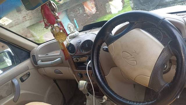 https://images10.gaadi.com/usedgaadi-sellcar/UsedCar/e56a39d8a/9bb74dbe-5dbe-4104-9743-07f104eba8b4.jpg?imwidth=6401