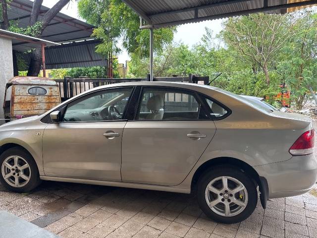 https://images10.gaadi.com/usedgaadi-sellcar/UsedCar/e56aadc2a/645de1f0-8fd9-4638-897f-8738716e76f8.jpg?imwidth=6400