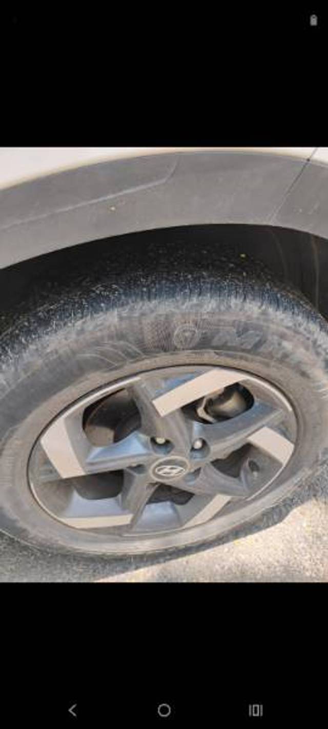 https://images10.gaadi.com/usedgaadi-sellcar/UsedCar/e56ac7eea/60f14256-409d-4d96-acc1-48ab4ead500a.png?imwidth=6402