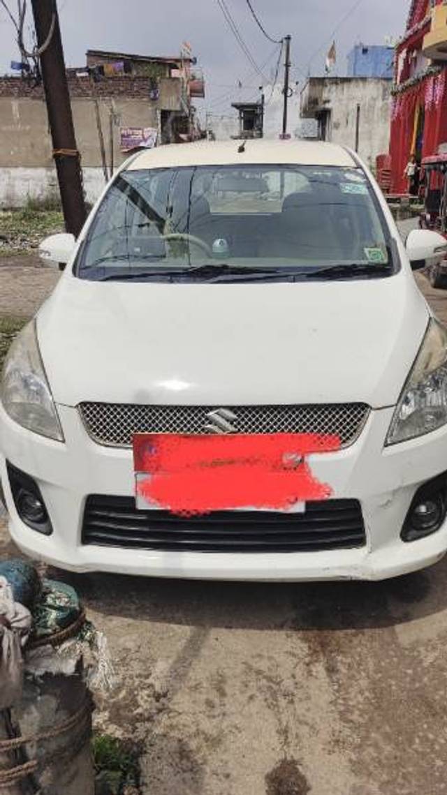 https://images10.gaadi.com/usedgaadi-sellcar/UsedCar/e56ace77a/03c0144b-172b-41dc-81c9-5d25ddcb53ee.jpg?imwidth=6401