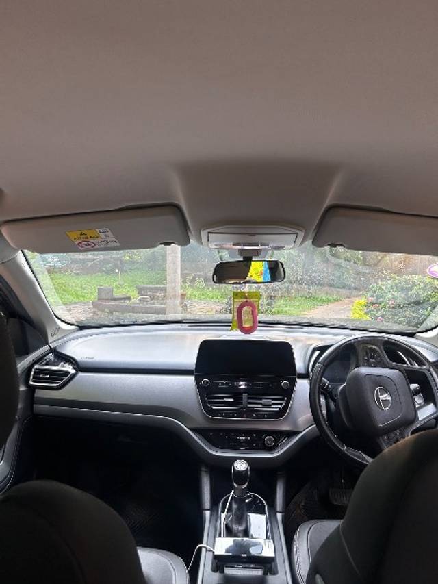 https://images10.gaadi.com/usedgaadi-sellcar/UsedCar/e56ad6a4a/ef9dbc1f-08cb-4481-be86-556434529815.jpeg?imwidth=6401
