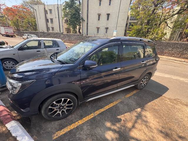 https://images10.gaadi.com/usedgaadi-sellcar/UsedCar/e56af5a1a/1425a107-9a09-4f56-b737-0824023683d2.jpeg?imwidth=6402