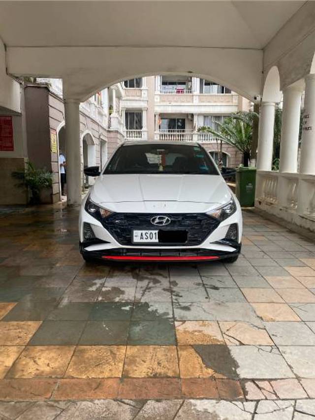 https://images10.gaadi.com/usedgaadi-sellcar/UsedCar/e56af8f9a/37b3779d-1d0a-49a8-970d-20f18ea6fc6f.jpg?imwidth=6400
