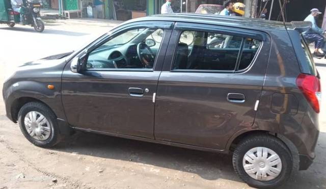 https://images10.gaadi.com/usedgaadi-sellcar/UsedCar/e56b387fa/1ff3ef4e-a8c5-44d5-bd30-9af18109a270.jpg?imwidth=6402