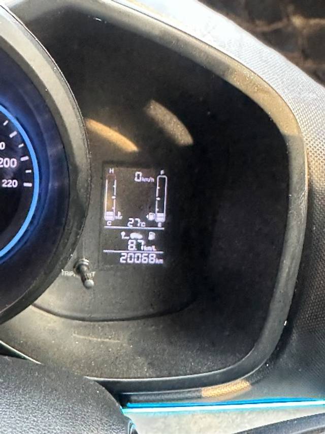 https://images10.gaadi.com/usedgaadi-sellcar/UsedCar/e56b4d03a/390a7a0a-409b-49fb-b931-c2f31d050fa5.jpeg?imwidth=6402