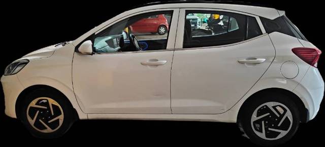 https://images10.gaadi.com/usedgaadi-sellcar/UsedCar/e56b8ec9a/dd0abdd6-1d1b-4245-b10b-dc853257f621.png?imwidth=6402
