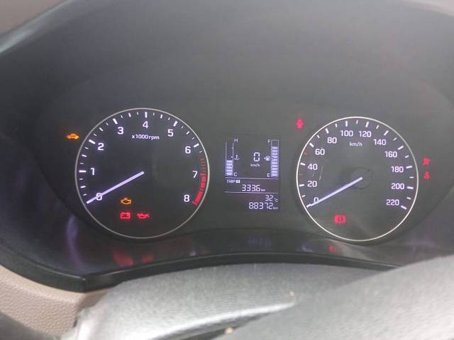 https://images10.gaadi.com/usedgaadi-sellcar/UsedCar/e56d25d5a/9743ea37-877f-4177-a234-5e67e7c55b18.jpg?imwidth=6402