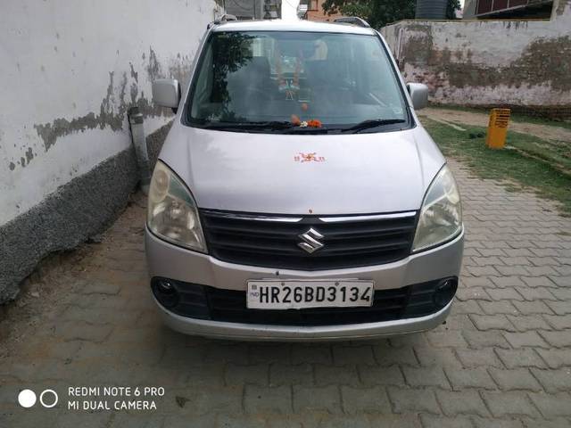https://images10.gaadi.com/usedgaadi-sellcar/UsedCar/e56d998ea/b1cec2f3-4f8e-4fbf-8d5b-2213c192b9d0.jpeg?imwidth=6400