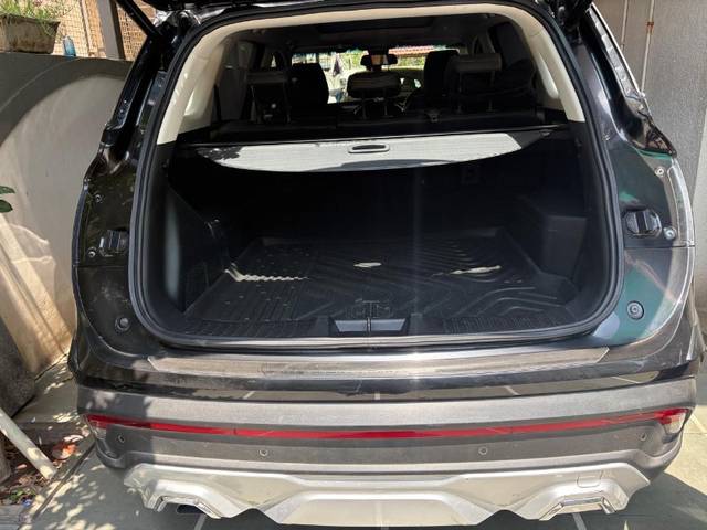 https://images10.gaadi.com/usedgaadi-sellcar/UsedCar/e56da839a/07fa552b-0653-431e-a3da-348a69a59eef.jpeg?imwidth=6401