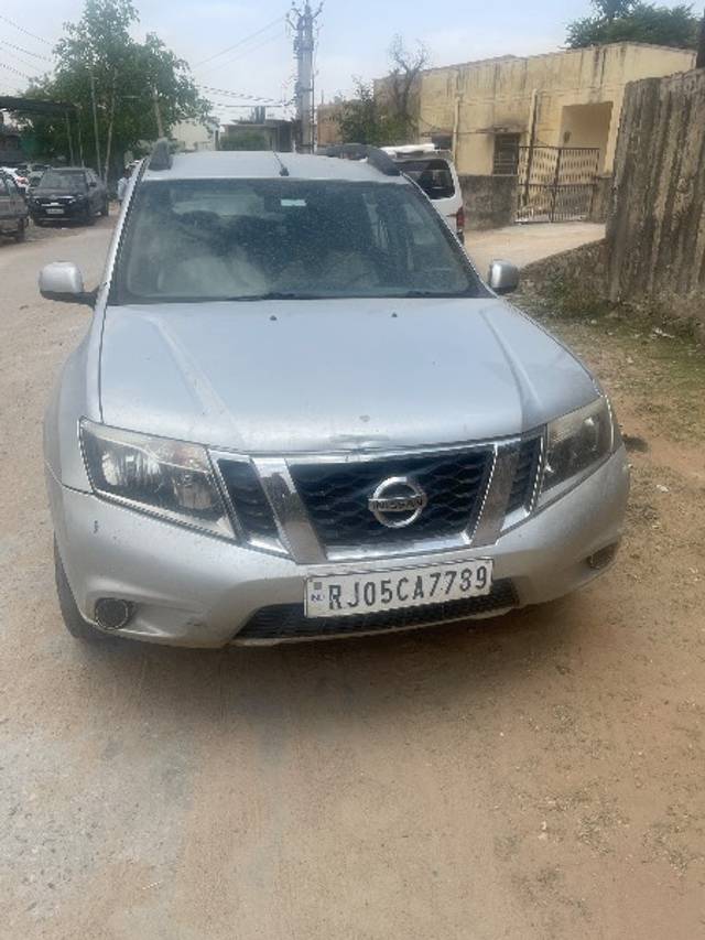 https://images10.gaadi.com/usedgaadi-sellcar/UsedCar/e56dd34da/e63e7cfc-dc39-44e4-a481-d2805bd9e166.jpeg?imwidth=6401