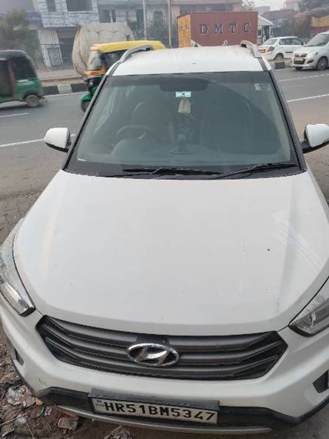 https://images10.gaadi.com/usedgaadi-sellcar/UsedCar/e56dd641a/39abf506-0810-421c-aed9-06392fb45178.jpg?imwidth=6400