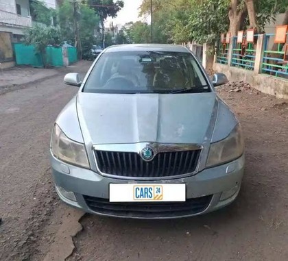 Second-hand 2010 Skoda Laura 2.0 TDI AT L and K for sale in Bhopal