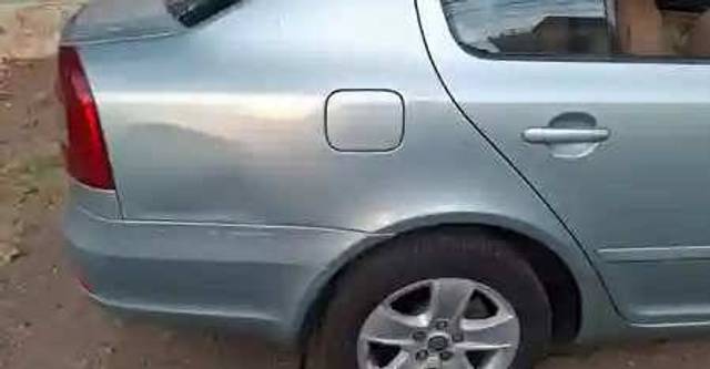 https://images10.gaadi.com/usedgaadi-sellcar/UsedCar/e56df86ea/53836edf-0173-4a16-99a5-9d43519ffb2b.jpg?imwidth=6402