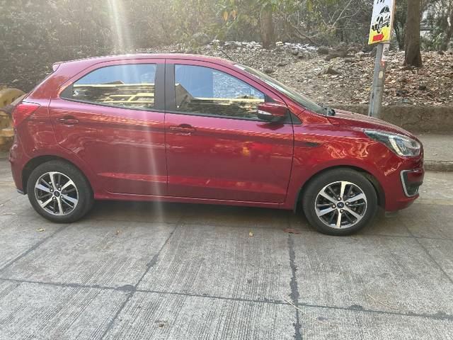 https://images10.gaadi.com/usedgaadi-sellcar/UsedCar/e56fb0a2a/138373b4-0265-47a2-8b80-9ae04743e557.jpeg?imwidth=6401