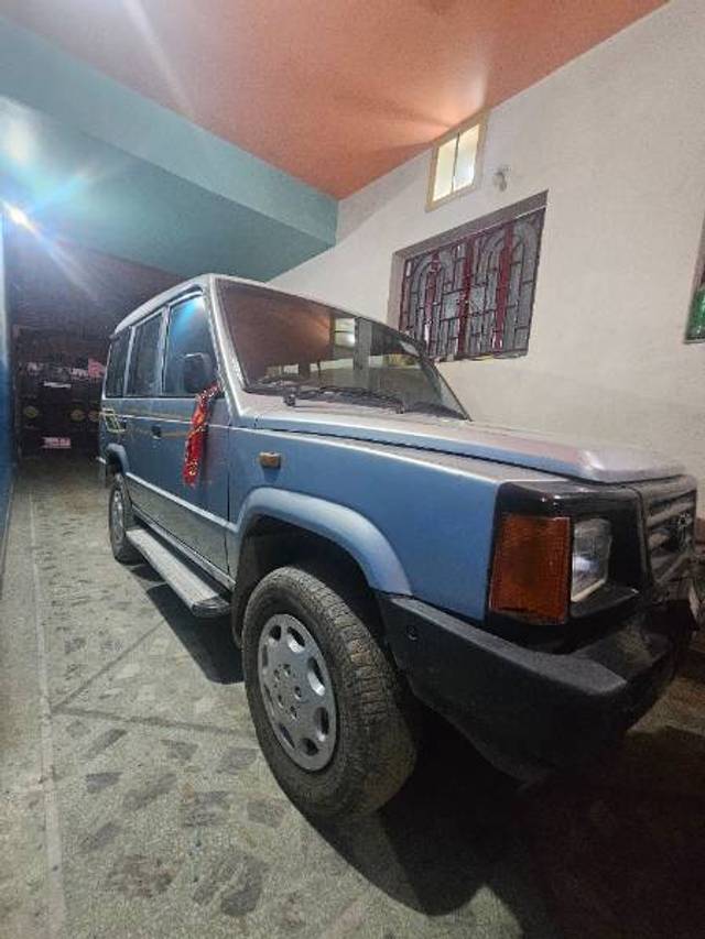 https://images10.gaadi.com/usedgaadi-sellcar/UsedCar/e5701684a/e204b3b5-f889-411f-80e7-5ef68b30a719.jpg?imwidth=6400