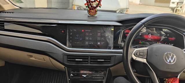 https://images10.gaadi.com/usedgaadi-sellcar/UsedCar/e5702d92a/151a7a55-b855-4086-9319-f00f1626414f.jpg?imwidth=6402