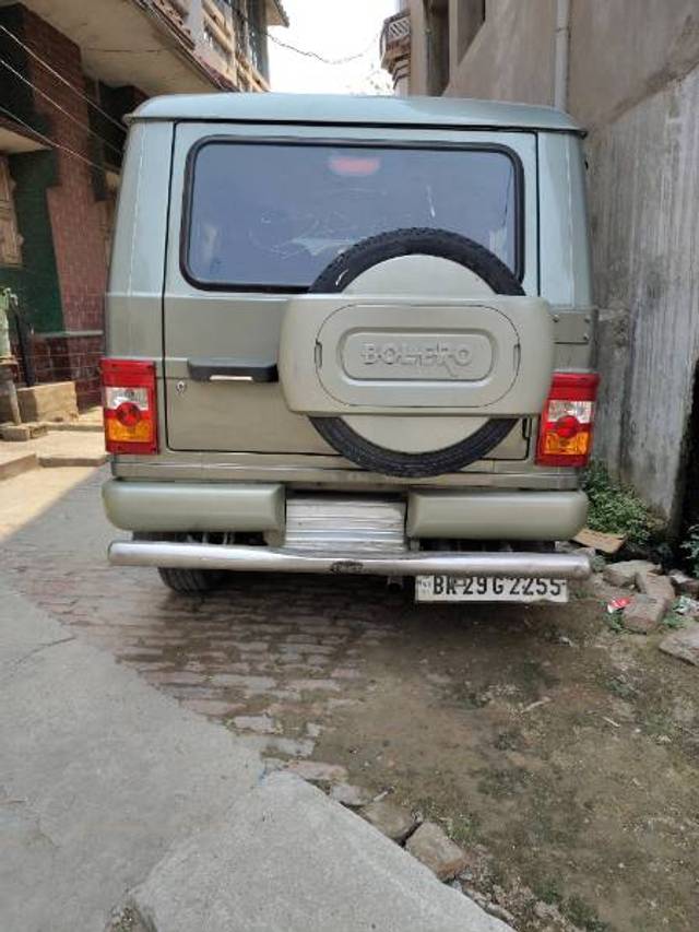 https://images10.gaadi.com/usedgaadi-sellcar/UsedCar/e5703c6da/e035bad7-d080-4a27-8ff3-d9badf581cdc.jpg?imwidth=6401