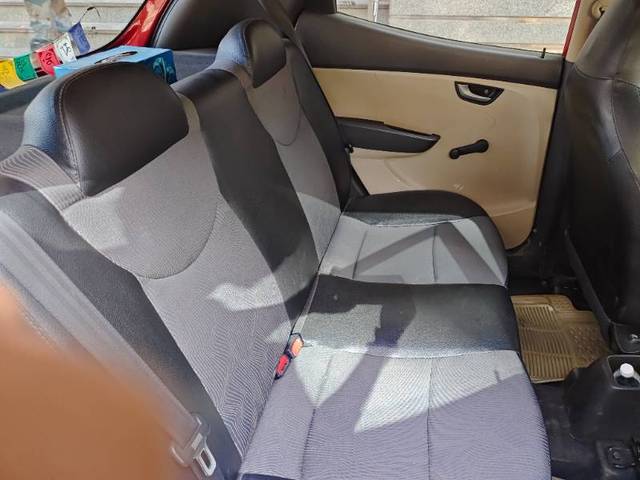 https://images10.gaadi.com/usedgaadi-sellcar/UsedCar/e5708a49a/55e6aaff-21cf-41d0-a095-01827d88dafc.jpg?imwidth=6401