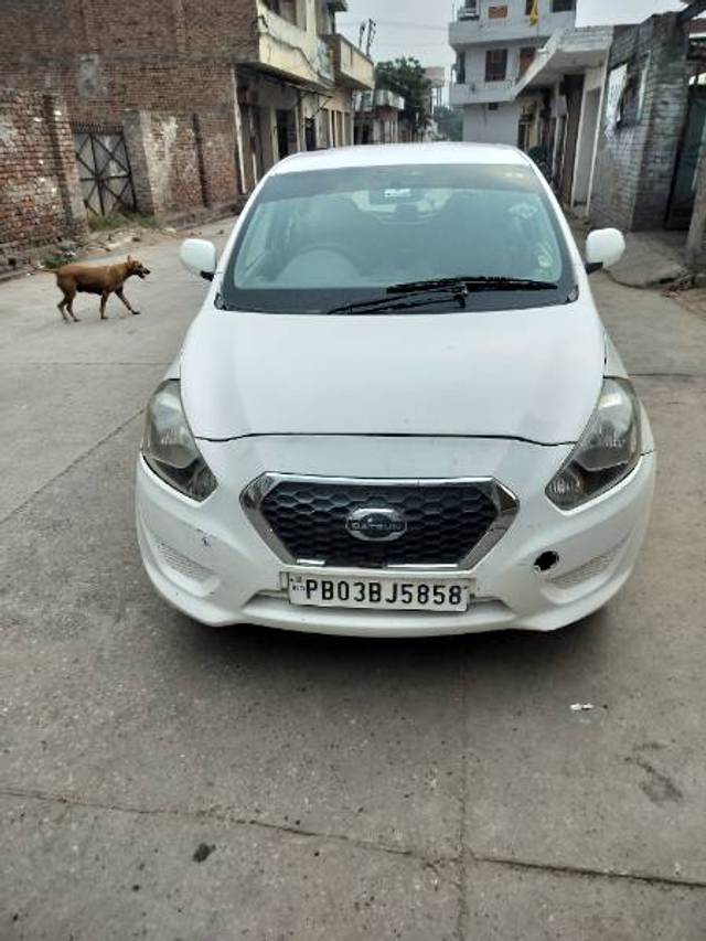 https://images10.gaadi.com/usedgaadi-sellcar/UsedCar/e571089da/55bb1457-58fb-45a9-b6ee-f3b7621aa4ff.jpg?imwidth=6400