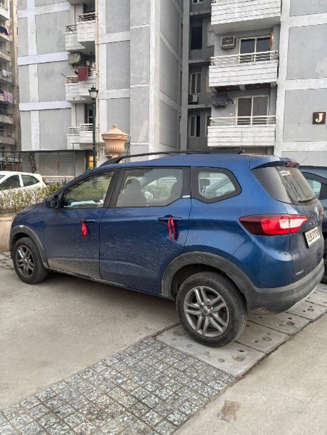 https://images10.gaadi.com/usedgaadi-sellcar/UsedCar/e57126dca/a5ded139-a1f8-4b61-95d2-9df4a2c0889d.jpeg?imwidth=6400