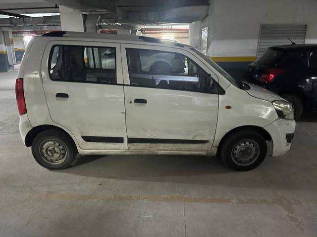 https://images10.gaadi.com/usedgaadi-sellcar/UsedCar/e571b4b6a/12c9676c-797e-4126-be2d-d82d9b36c0c3.jpg?imwidth=6401