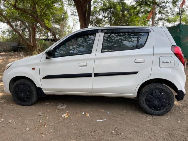https://images10.gaadi.com/usedgaadi-sellcar/UsedCar/e572b43ba/3aa0c97f-201f-4a5d-bcdd-f1790fe10efd.jpg?imwidth=6401