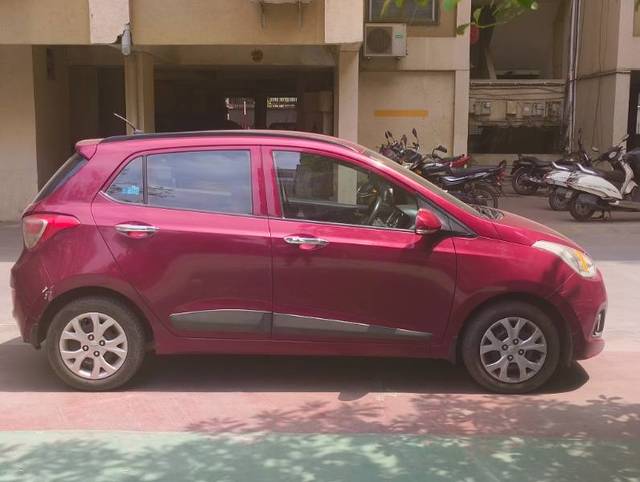 https://images10.gaadi.com/usedgaadi-sellcar/UsedCar/e572ccc1a/b973edfe-d81e-4a94-85f9-17a1ab80c730.jpg?imwidth=6401