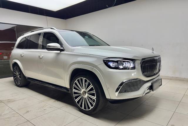 https://images10.gaadi.com/usedgaadi-sellcar/UsedCar/e5739f45a/059fd9d9-c14c-41d2-993f-a3adf33eba18.jpg?imwidth=6400